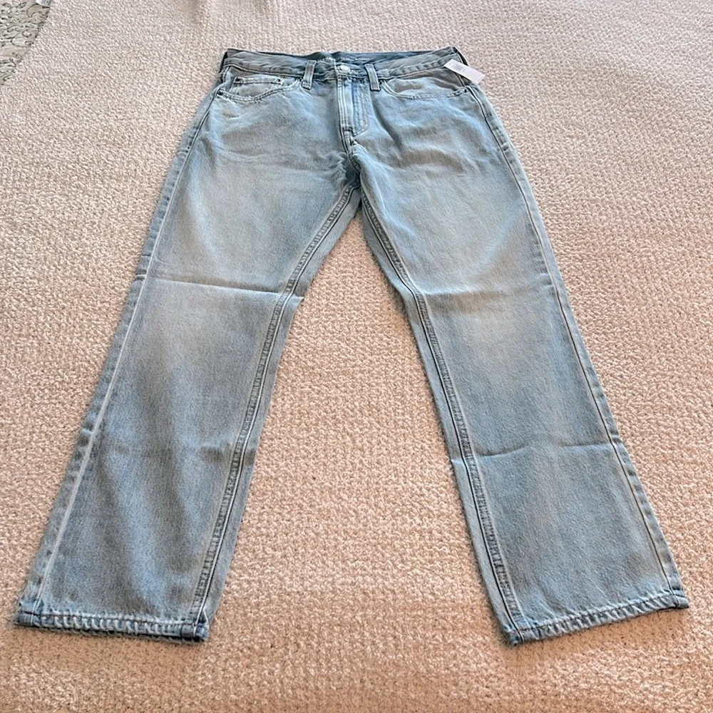 NWT Men’s Old Navy Light Wash Straight Jeans Size 30/30